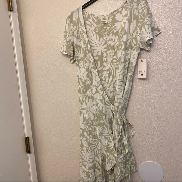 Billabong honeydew wrap dress sage green romantic ruffle beach fairycore S/8 - Picture 2 of 12
